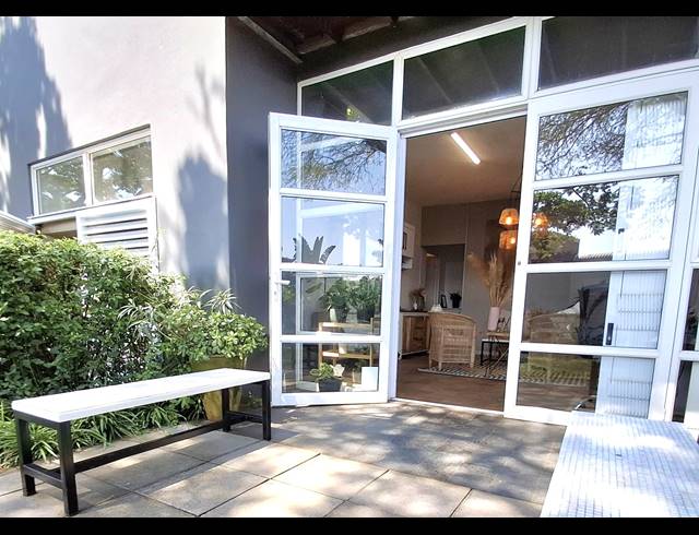 67M² OFFICE FOR SALE IN BALLITO DISTRICT
